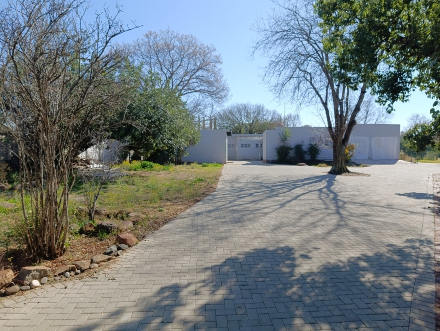 13 Bedroom Property for Sale in Universitas Free State